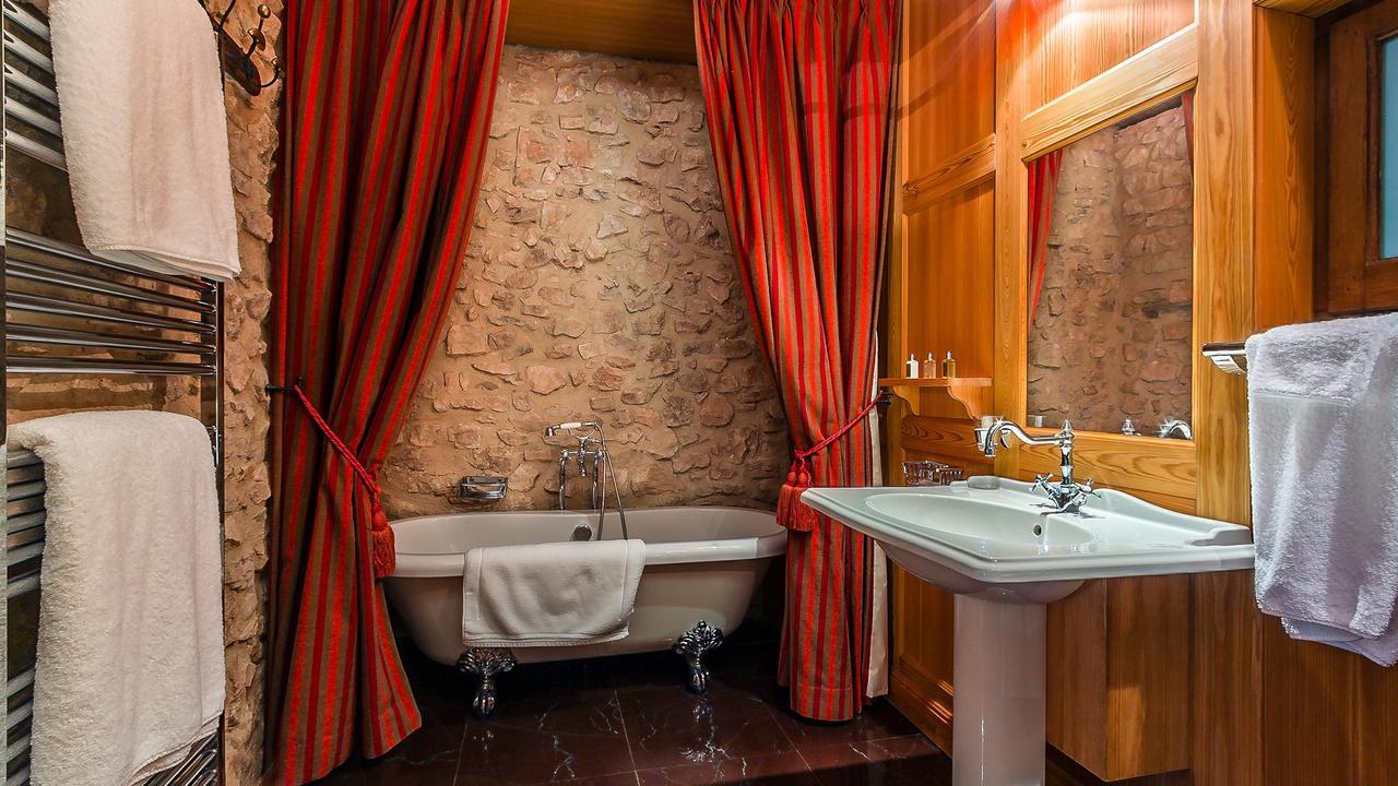 La Tour D'Enguernes Bed & Breakfast Montmeyan Bagian luar foto