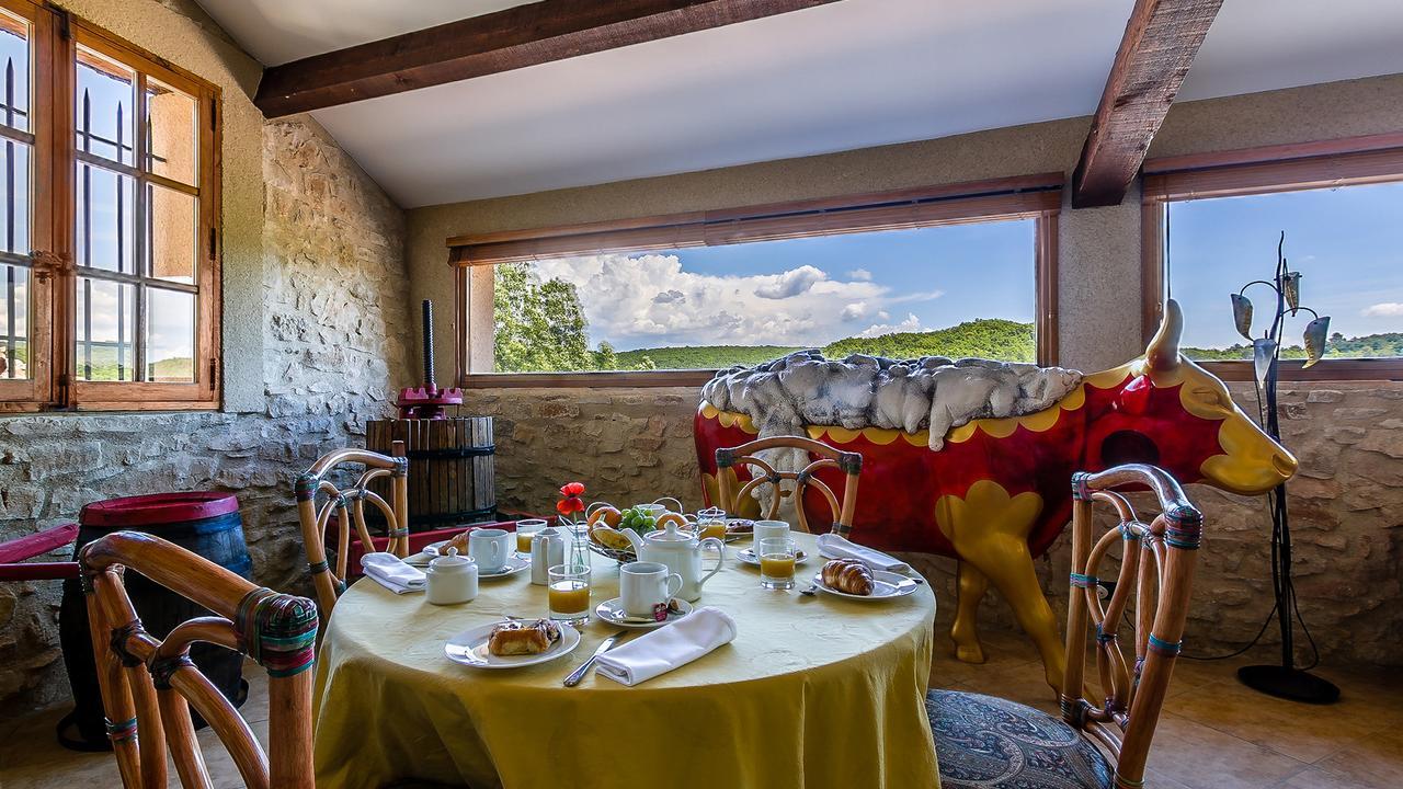 La Tour D'Enguernes Bed & Breakfast Montmeyan Bagian luar foto